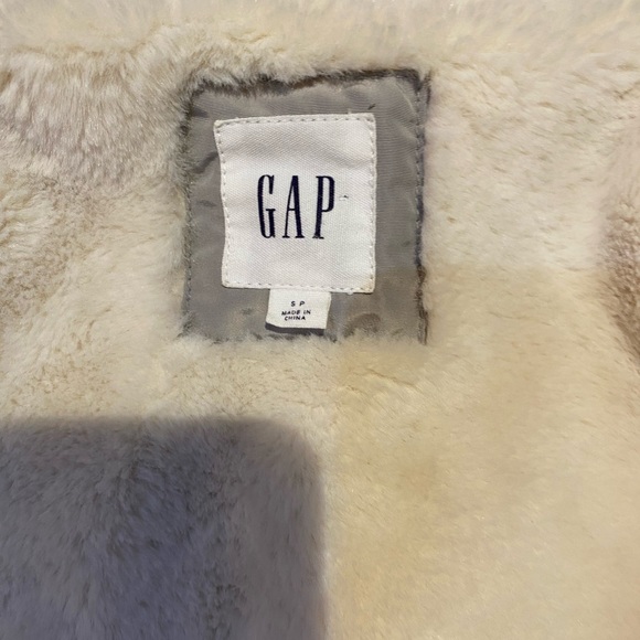 Gap OC Luxe Parka - Picture 2 of 5